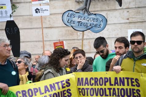 Fotogalería Manifestación en València contra las macroplantas de