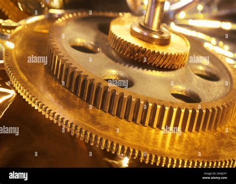 Engranajes industriales fotografías e imágenes de alta resolución - Alamy