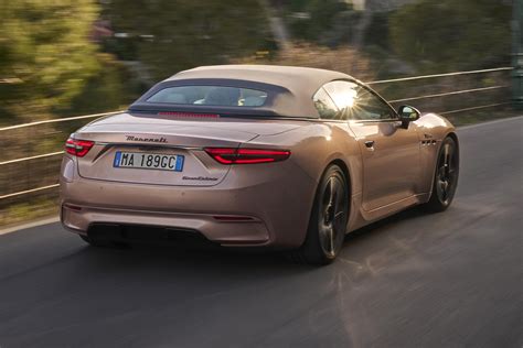 Maserati Grancabrio Folgore Convertible Grand Tourer Goes