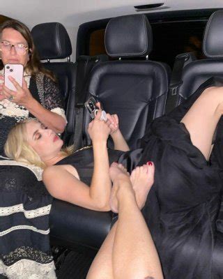 Emma Roberts Nude Porn Pictures Xxx Photos Sex Images Pictoa