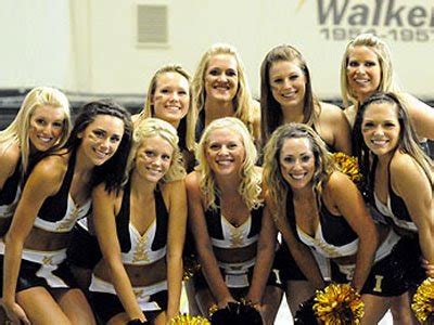 Tixx Alert: TICKETS and TOUR: Idaho Vandals Cheerleaders short shorts ...