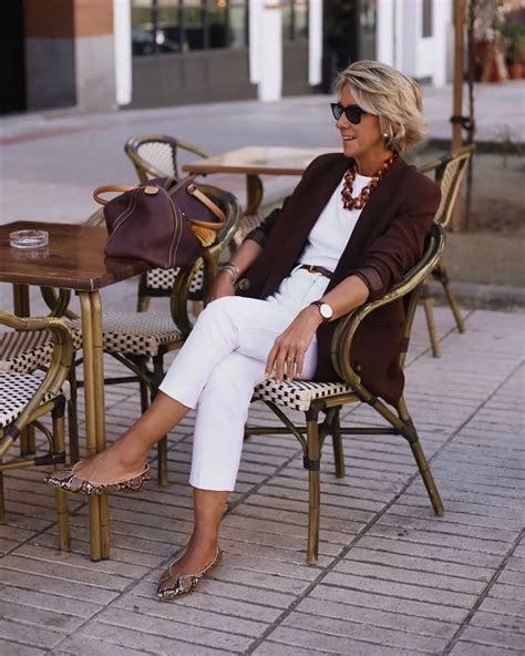 Casual Chic Outfits for Women Over 60: 2023 Fashion Trends