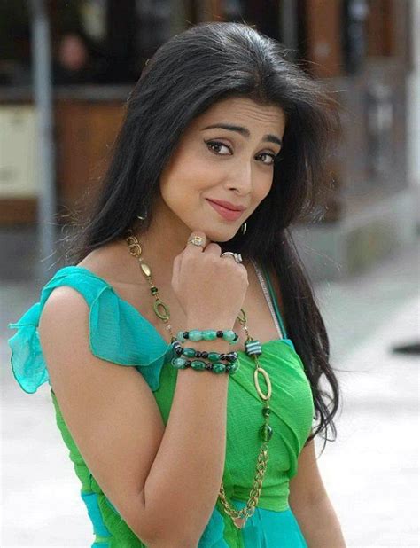 Actress Shreya Saran Pics, Shreya Saran Images, Shriya Saran Hot Photos ...