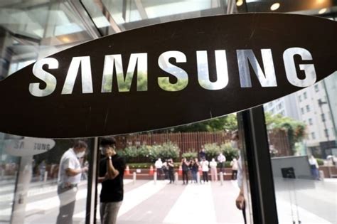 Samsung Reclaims Top Spot In Global Smartphone Market Hello Stylo