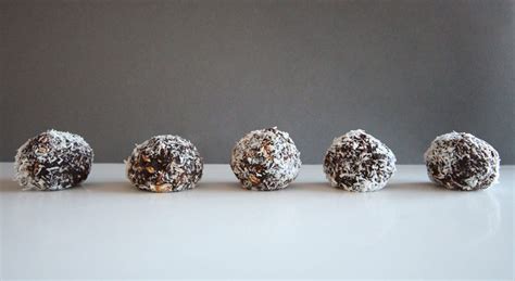 Banana Coconut Protein Ball Recipe - 12 Minute Athlete