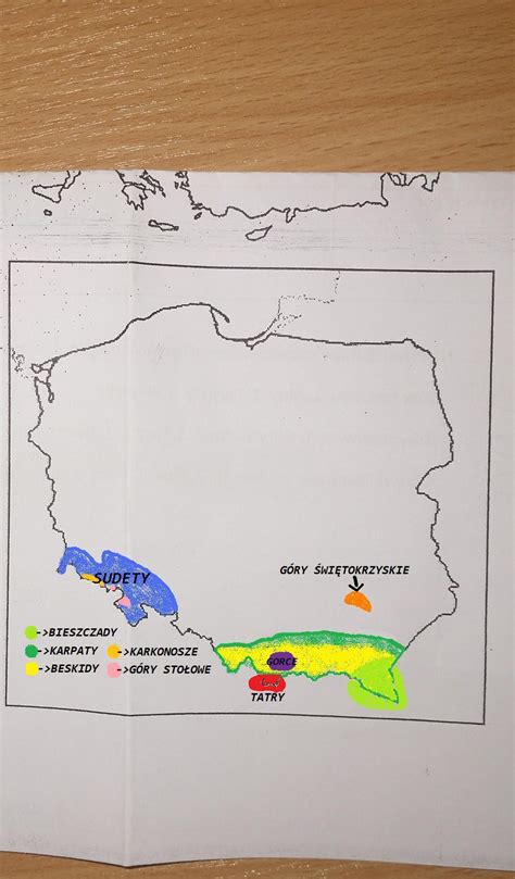 Na mapie Polski zaznacz następujące pasma górskie Karpaty Tatry Beskidy