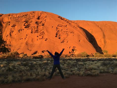 What Uluru Tours Are Really Like (And Vital Hiking Lessons) | Intrepid ...