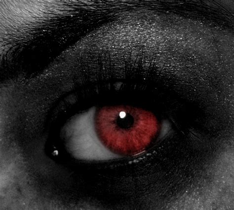 Dark Red Eye By Jovdaripper On Deviantart