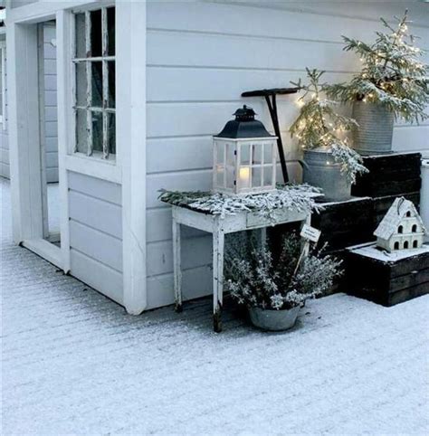 33 Simple Winter Outdoor Decor You Have To Try SearcHomee Outdoor