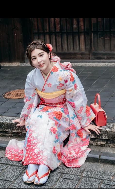 Hot cute asian chicksおしゃれまとめの人気アイデアPinterestAlbert Lee 女性 和服