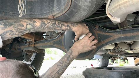 Toyota Tundra Differential Fluid Change