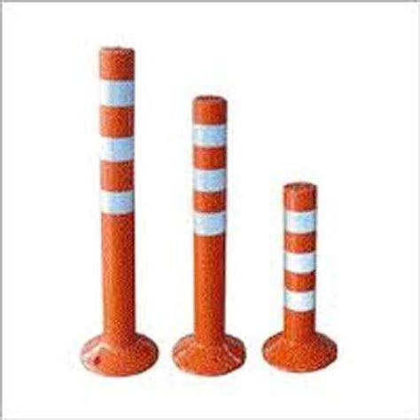 Orange Polyurethane Spring Post For Road Safety In Industrial Area