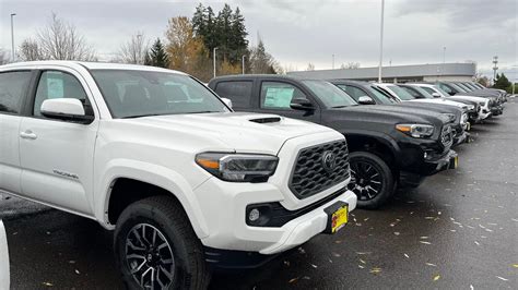 2023 Toyota Tacomas Not Selling All Models Under MSRP Just Sitting On