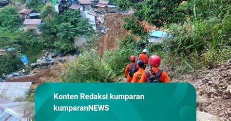 Foto Pencarian Korban Longsor Di Kawasan Tambang Emas Rakyat Kotabaru