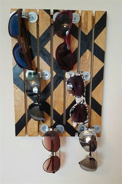 Wall Sunglass Displayholder Holds 6 Pairs