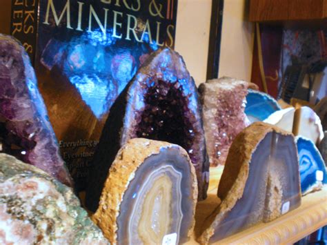 Geodes-Agate - The Backyard Naturalist