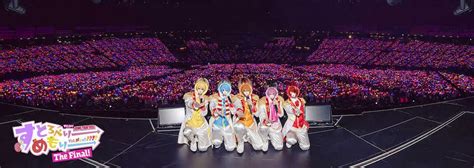 ＜すとぷり・全国5大ドームツアー＞満員の観客を背にポーズする「すとぷり」（左から）るぅと、ころん、ジェル、さとみ、莉犬 ― スポニチ Sponichi Annex 芸能