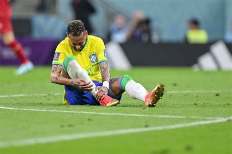 Foto Lesão é no mesmo local onde Neymar se machucou na Copa do Mundo