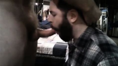 Oso Amateur De Polla Grande Recibe Una Cara Llena De Semen