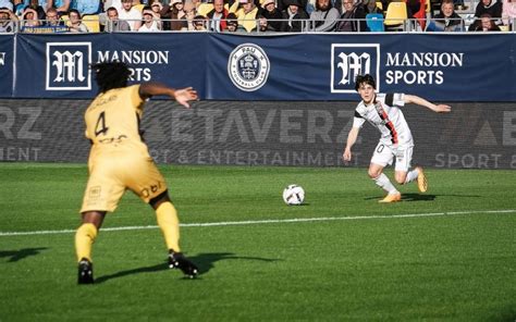 Ligue 2 des Guingampais pas à la hauteur dans les Pyrénées Le