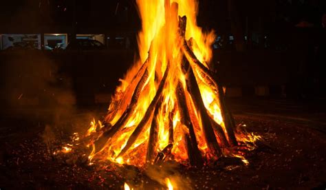 How To Do Holika Dahan At Home Timings Rules And Rituals