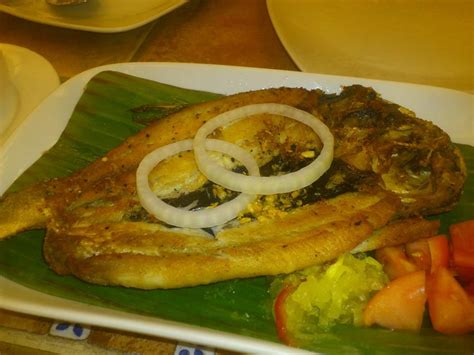 Daing Na Bangus (Milkfish Marinated in Vinegar & Garlic)