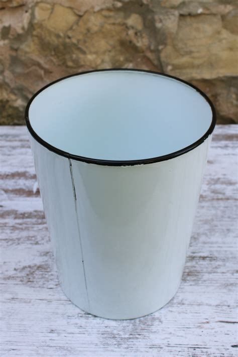 Vintage Farmhouse Style Wastebasket Trash Can Black Trim White Enamelware