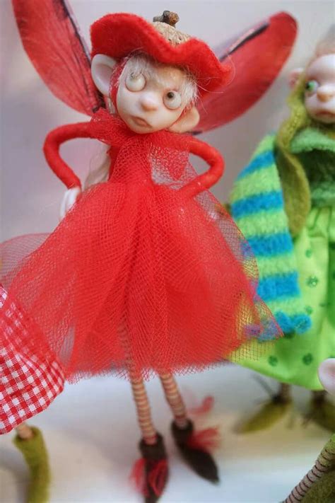 Pin By Rebekah Dennis On Things I Like Felt Dolls Chenille Crafts