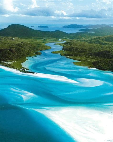 Whitsunday Islands – World Swimsuit