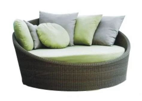 Modern Furniture Pool Day Bed At Best Price In New Delhi Id 19981072855