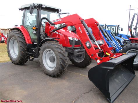 Massey Ferguson 5613 Tractor Photos Information