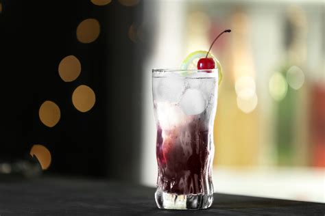 Ultimate Black Superman Drink Recipe - cocktaildb.com