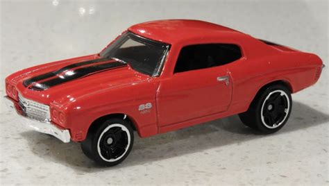 Машинка Базова Hot Wheels Chevelle SS Fast Furious Screen Time GHC Red купити в