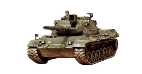 TAMIYA 1 35 West German Leopard Tank