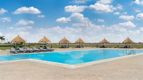 Radisson Blu Hotel, N'djamena Pool Pictures & Reviews - Tripadvisor