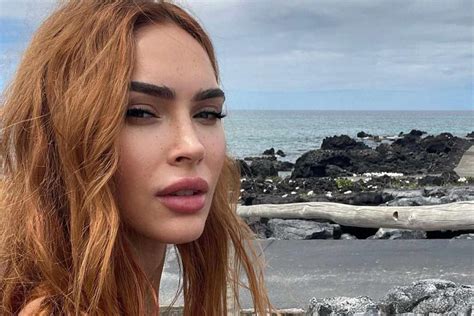 Megan Fox Montre Une Coiffure Et Une Silhouette Plus Courtes Dans Un Minuscule Bikini Noir