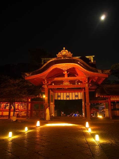 石清水八幡宮 夜間拝観とライトアップ 京都旅屋