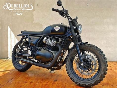 Royal Enfield Interceptor Customised Into A Stealthy Scrambler