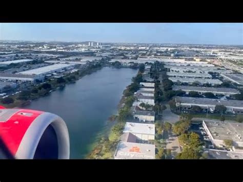 Hermoso Aterrizaje En Miami FL Avianca A320 YouTube