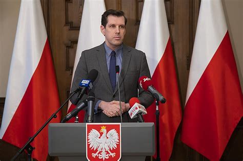 Mieszka W Warszawie Rok Kandyduje Na Prezydenta Puls Warszawy