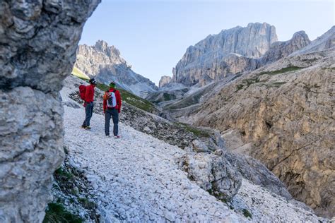 Guide Alpine Val Di Fassa Scuola Di Alpinismo E Sci Alpinismo Canazei