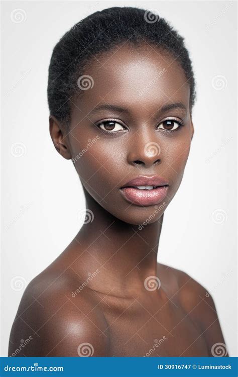 Femme Africaine Sensuelle Image Stock Image Du Beau 30916747