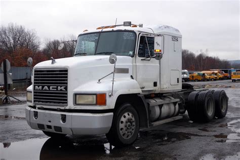 Mack Ch Tandem Axle Sleeper Cab Tractor For Sale By Off