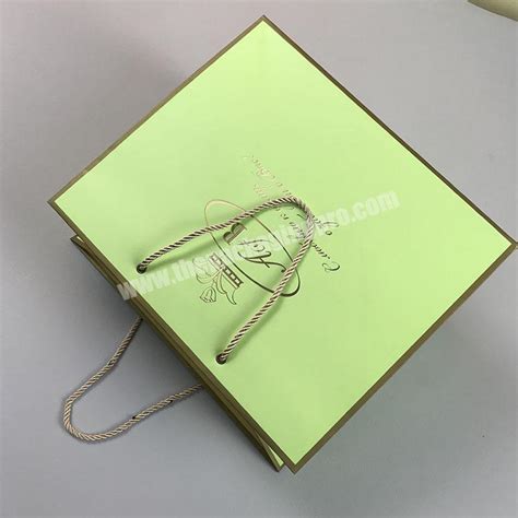 Lipack Custom Logo Gold Foil Shopping Paper Bags Eco Paper Carrier Bags