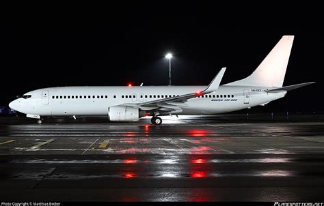 OM FEX AirExplore Boeing 737 8Q8 WL Photo By Matthias Becker ID