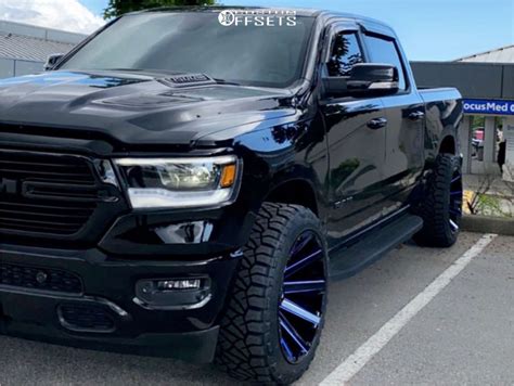 2019 Ram 1500 With 22x12 44 Fuel Contra And 33 12 5R22 Nitto Ridge