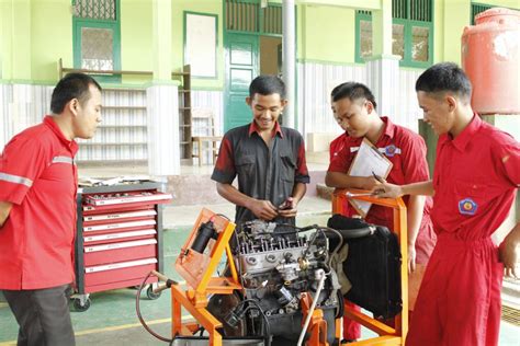 Smkn Tanjungsari Hadirkan Guru Tamu Dalam Kegiatan Pembekalan Ukk Tahun