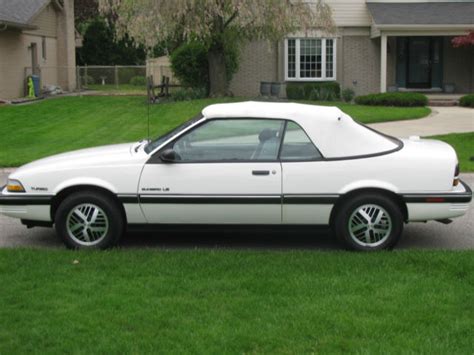 1990 Pontiac Sunbird Convertible