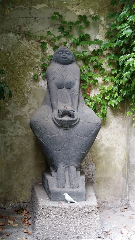 Steyr Austria Skulptur Im Dunklhof Kirchengasse 16 S Flickr