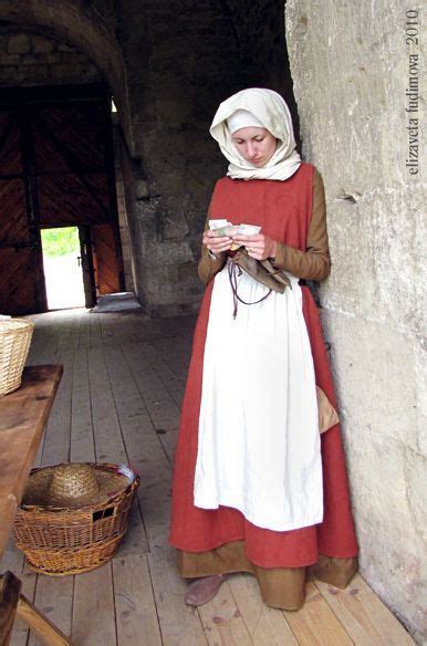 Medieval Clothing Medieval Fashion Medieval Peasant